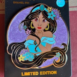 Pink a la Mode Jasmine Aladdin Flower Portrait Pin